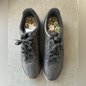 Men’s Puma Roma Sneakers